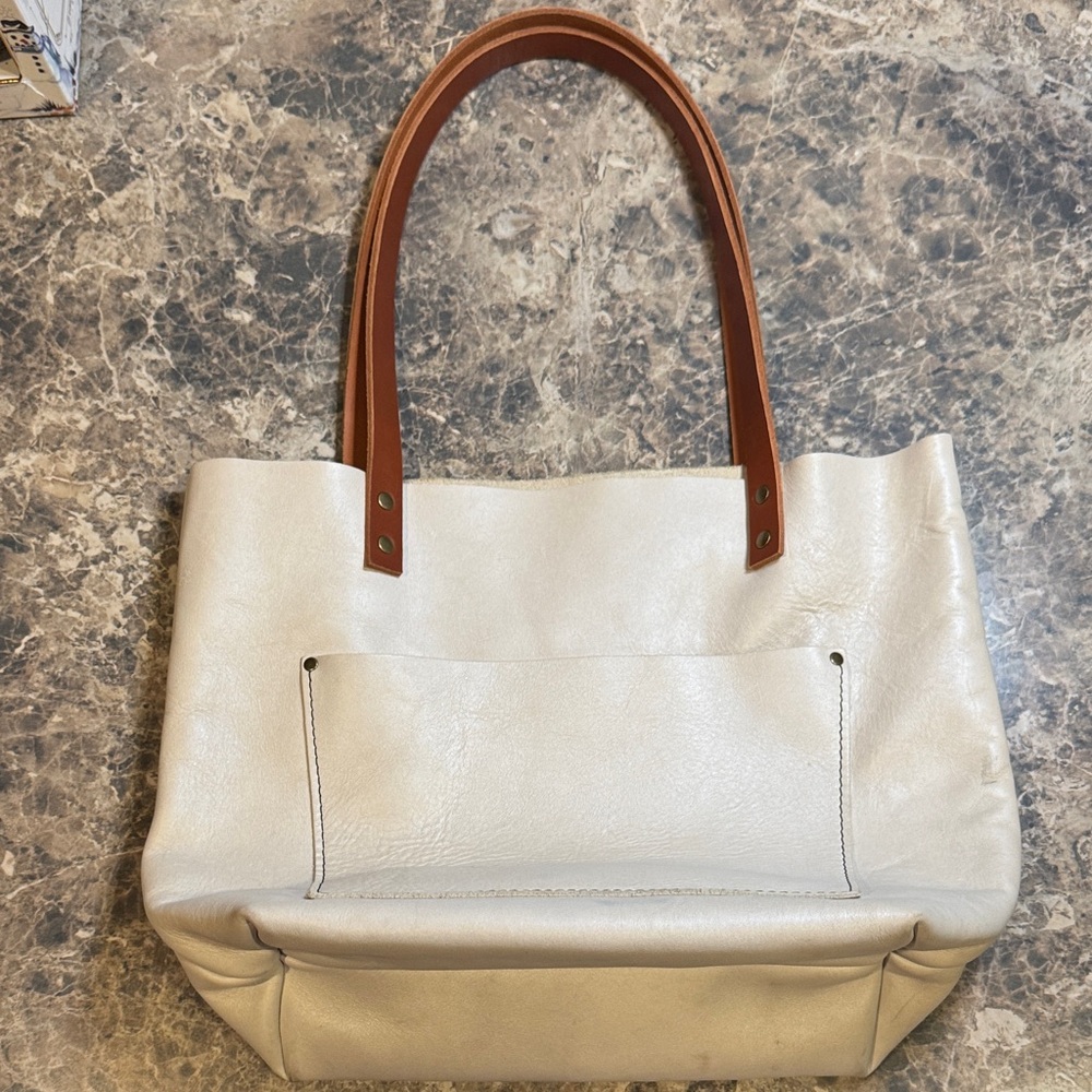 Portland Leather Medium Tote Bag